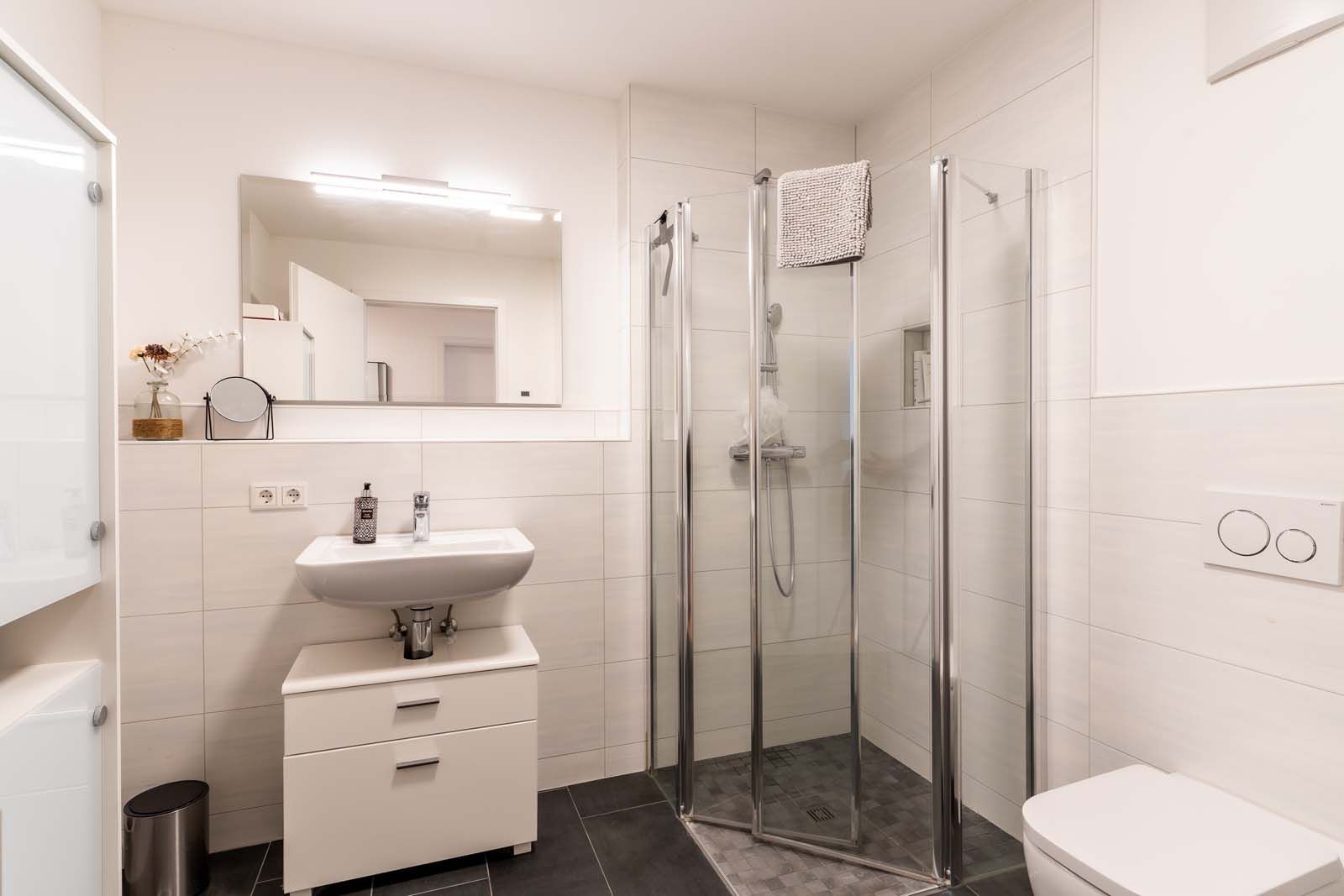 BV_Walter_Wohnung_2_Bad_2.jpg