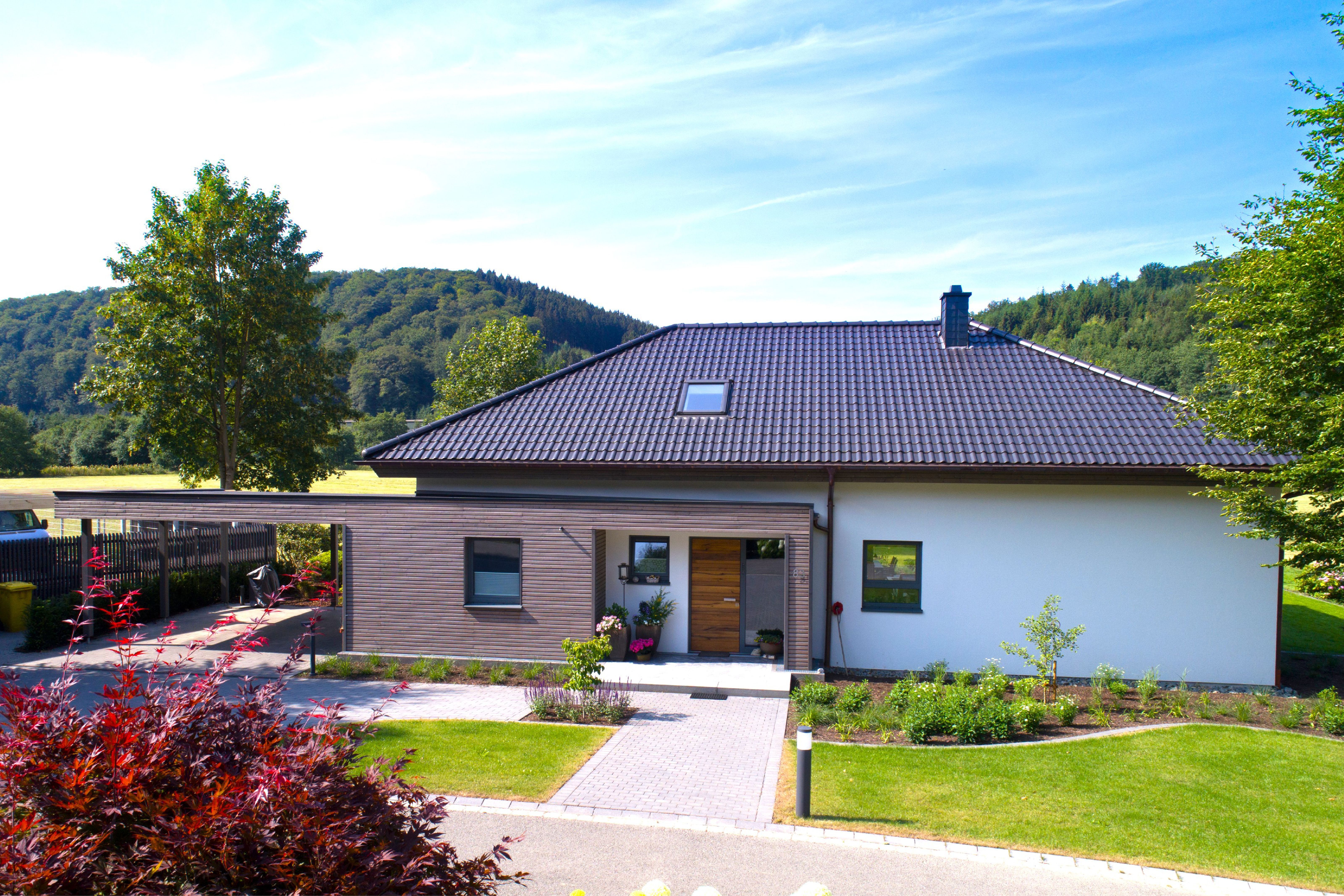 Ein Bungalow mit Holzakzenten 5.jpg