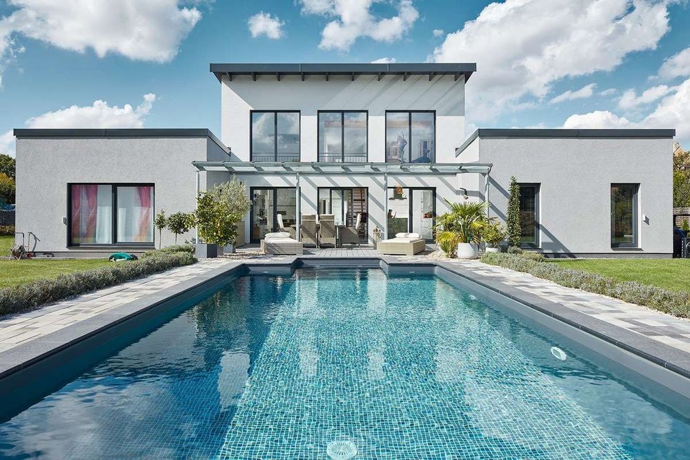 Pool-im-Garten-header.jpg