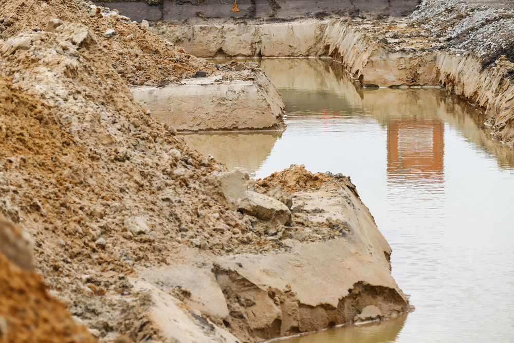 Baustelle mit Grundwasser